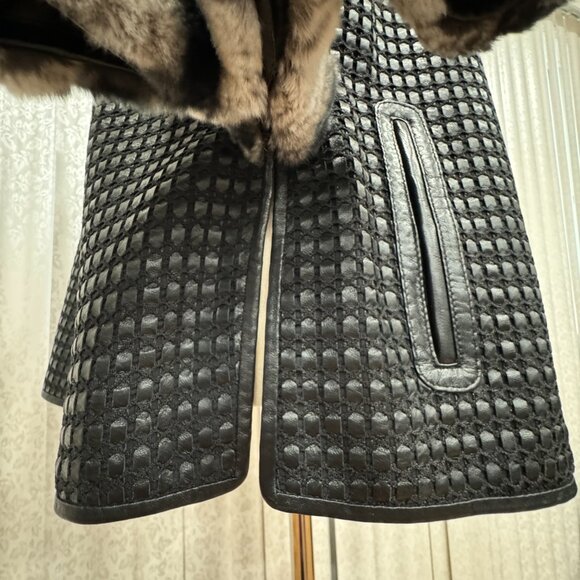 Leather Black cape with rabbit fur New, Size M - Picture 13 of 16